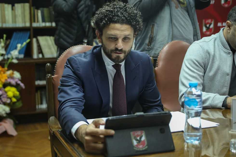 حسام غالى رئيسًا لبعثة الأهلي في جنوب إفريقيا