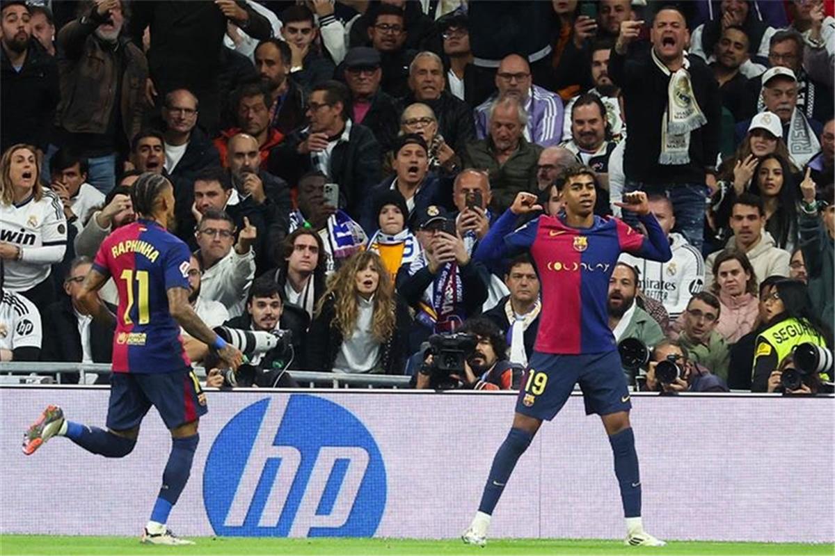 القبض على 3 مشجعين لـ ريال مدريد بسبب إهانة ثنائي برشلونة في الكلاسيكو