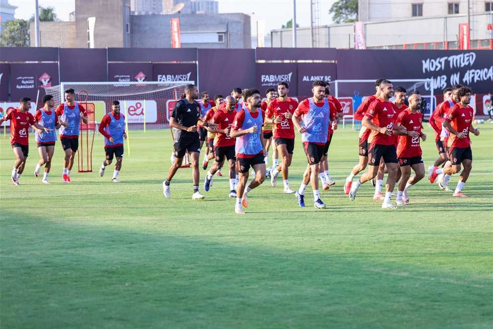 تفاصيل مران الأهلي استعدادًا لمواجهة البنك في الدوري