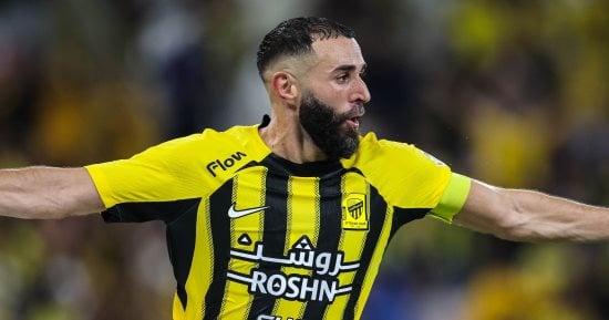 شاهد.. كيف احتفل اتحاد جدة السعودى بعيد ميلاد بنزيما الـ37