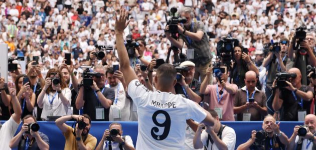 مبابي: جماهير ريال مدريد استقبلتني كملك.. والجميع يرغب في الحديث عني بأي ثمن