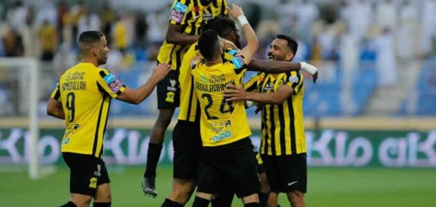 اتحاد جدة يتلقى أنباء سارة قبل مواجهة الهلال