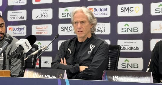 جيسوس يراقب أوزان لاعبي الهلال السعودي قبل استئناف المباريات