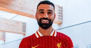 جيمى كاراجر يتوقع تتويج محمد صلاح بأربع جوائز فردية فى 2025