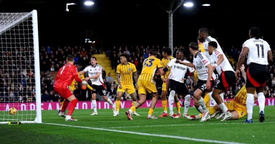 فولهام يضرب برايتون 3-1 ويرتقى إلى المركز السادس فى الدوري الإنجليزي