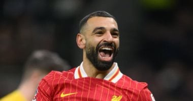 ديلي ميل: محمد صلاح يلمح بالبقاء في ليفربول