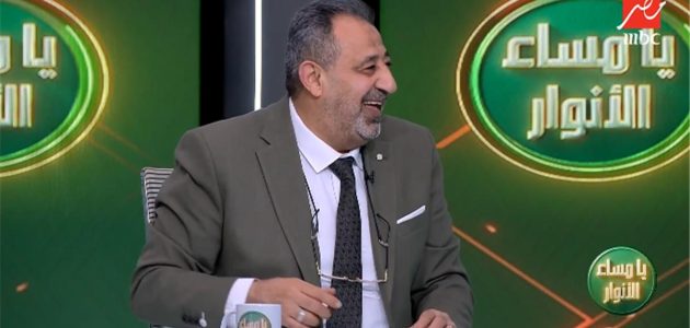 مجدي عبد الغني عن سبب رحيل محمد شريف من الأهلي: الڤولت كان عالي